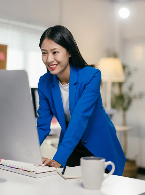 CU-Female-Office