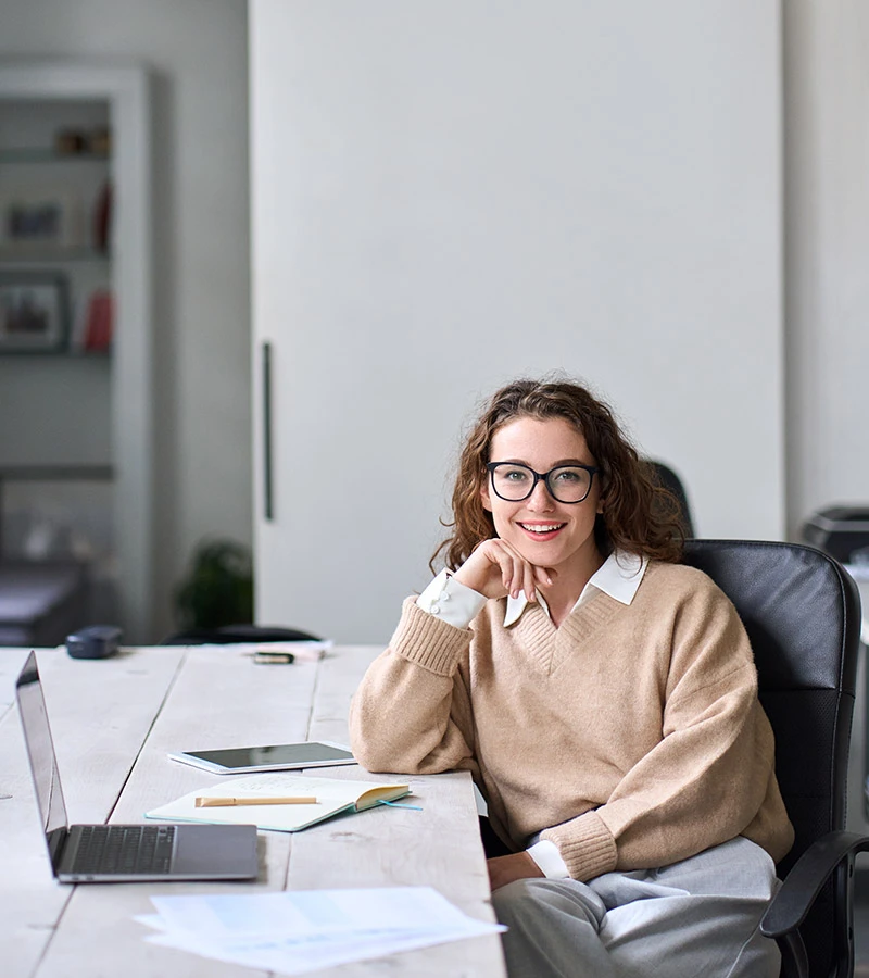 CU-Female-Working
